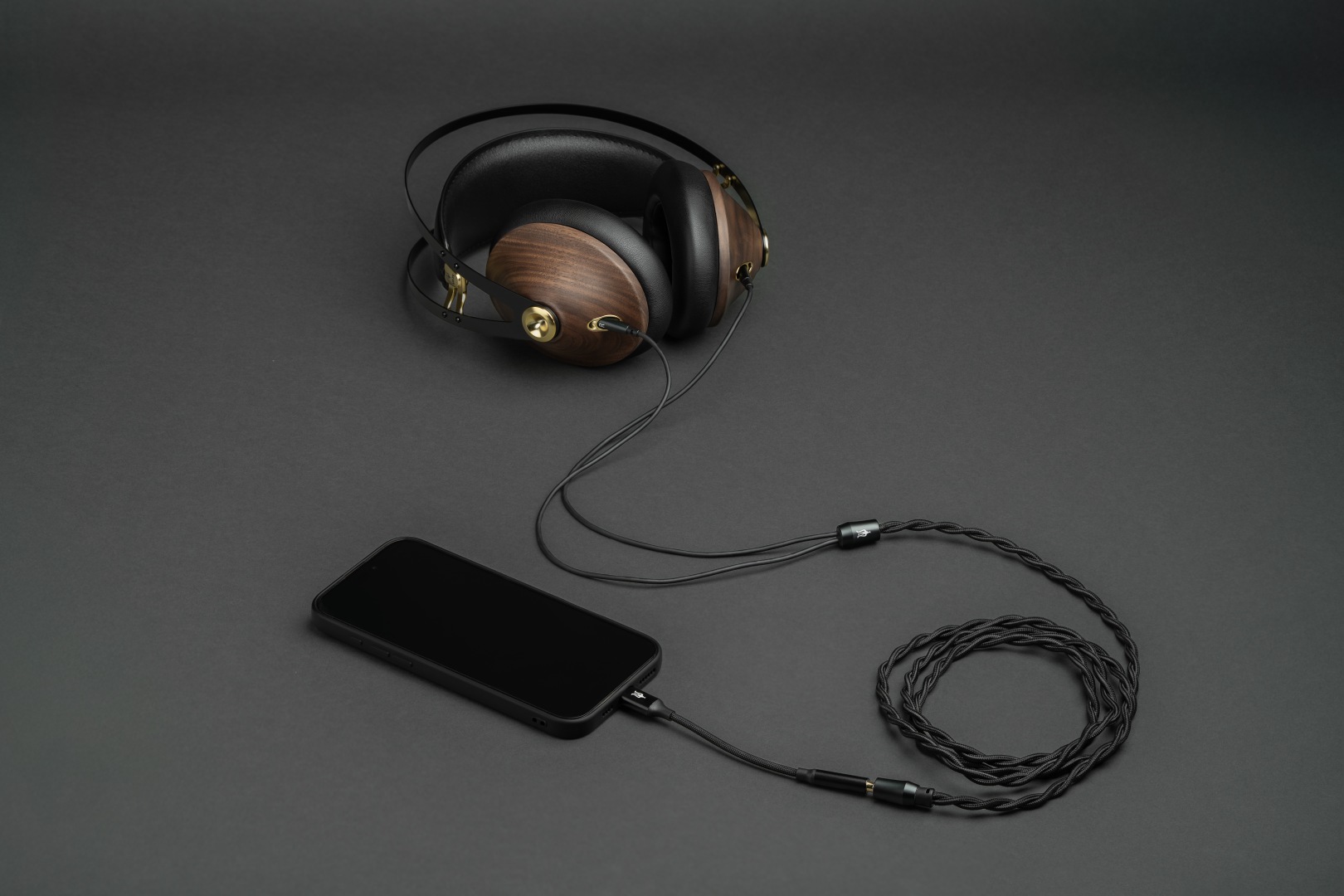 Media_Kit_199_Classics_2nd_Gen_19-slider