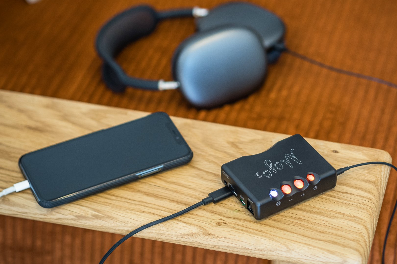 The small but mighty Mojo 2 portable FPGA-DAC & Headphone amp
